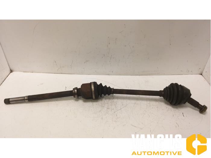 Front drive shaft, right from a Peugeot 807 2.0 16V 2007
