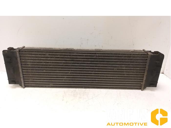 Usados Intercooler Mercedes Sprinter Precio € 60,00 Norma de margen ofrecido por Van Gils Automotive
