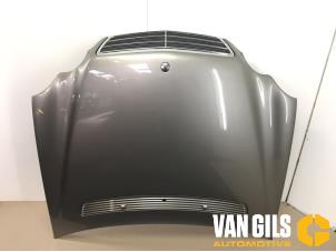 Używane Maska Mercedes C Combi (S203) 2.2 C-200 CDI 16V Cena € 100,00 Procedura marży oferowane przez Van Gils Automotive