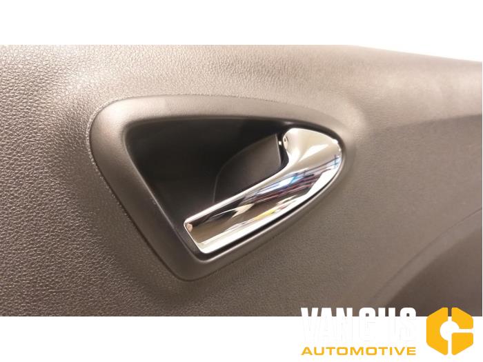 Revêtement portière haut 4portes arrière droite d'un Seat Ibiza IV (6J5) 1.0 EcoTSI 12V 2015