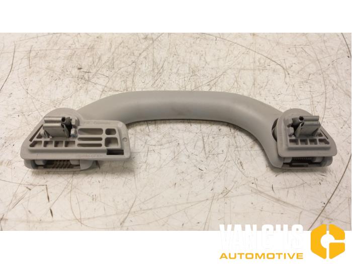 Gebrauchte Handgriff Seat Ibiza IV (6J5) 1.0 EcoTSI 12V Preis € 30,00 Margenregelung angeboten von Van Gils Automotive