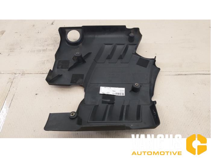 Engine protection panel from a Opel Signum (F48) 3.0 CDTI V6 24V 2003