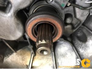 Getriebe van een Opel Vectra C 2.2 DTI 16V 2005