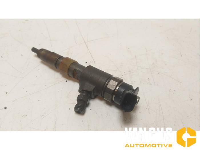 Usagé Injecteurs Ford Focus 3 Wagon 1.5 TDCi Prix € 90,69 Prix TTC proposé par Van Gils Automotive