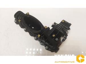 Używane Kolektor dolotowy Mercedes B (W246) 2.1 B-220 CDI BlueEFFICIENCY, B-220d 16V Cena € 181,50 Z VAT oferowane przez Van Gils Automotive