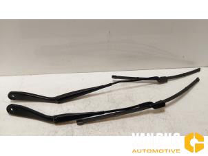 Used Set of wiper blades BMW X5 (G05) xDrive M50d 3.0 24V Price € 96,79 Inclusive VAT offered by Van Gils Automotive