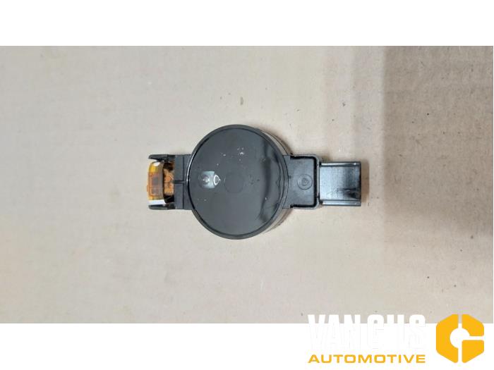 Begagnade Regnsensor BMW X5 (G05) xDrive M50d 3.0 24V Pris € 36,30 Inklusive moms erbjuds av Van Gils Automotive