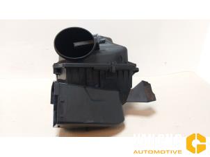 Usagé Boîtier filtre à air BMW X5 (G05) xDrive M50d 3.0 24V Prix € 157,29 Prix TTC proposé par Van Gils Automotive