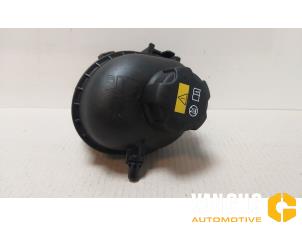 Used Expansion vessel BMW X5 (G05) xDrive M50d 3.0 24V Price € 99,22 Inclusive VAT offered by Van Gils Automotive