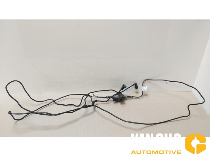 Begagnade Boosterpump BMW X5 (G05) xDrive M50d 3.0 24V Pris € 60,49 Inklusive moms erbjuds av Van Gils Automotive