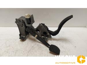 Used Accelerator pedal Renault Clio IV (5R) Price on request offered by Van Gils Automotive