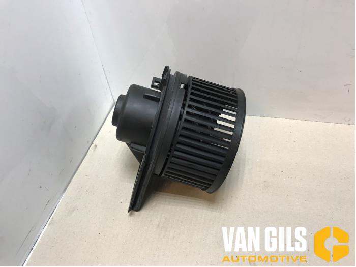 Heating and ventilation fan motor from a Volkswagen Lupo (6X1) 1.4 60 2002