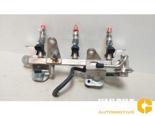 Used Fuel injector nozzle Renault Captur (2R) Price on request offered by Van Gils Automotive