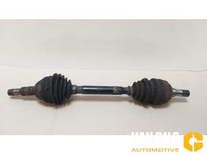 Used Front drive shaft, left Opel Vectra C 2.2 16V Price € 74,99 Margin scheme offered by Van Gils Automotive