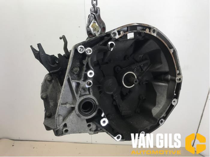 Usagé Boîte de vitesse Renault Laguna II Grandtour (KG) 2.0 16V Prix sur demande proposé par Van Gils Automotive