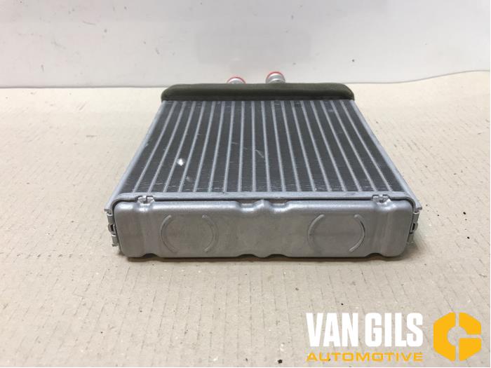 Heating radiator from a Volkswagen Up! (121) 1.0 12V 60 2014