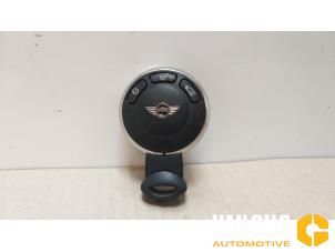 Używane Klucz Mini Mini (R56) 1.6 16V Cooper Cena € 110,00 Procedura marży oferowane przez Van Gils Automotive