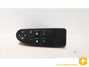 Used Electric window switch BMW 5 serie Touring (E39) 520i 24V Price € 40,00 Margin scheme offered by Van Gils Automotive