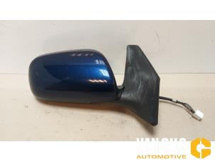 Used Wing mirror, right Toyota Avensis Wagon (T25/B1E) 2.0 16V VVT-i D4 Price € 50,00 Margin scheme offered by Van Gils Automotive