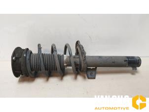 Used Front shock absorber rod, right Volkswagen Touran (5T1) 2.0 TDI 150 Price € 89,99 Margin scheme offered by Van Gils Automotive