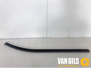 Used Sliding door rail, right Volkswagen Transporter T6 2.0 TDI Price on request offered by Van Gils Automotive