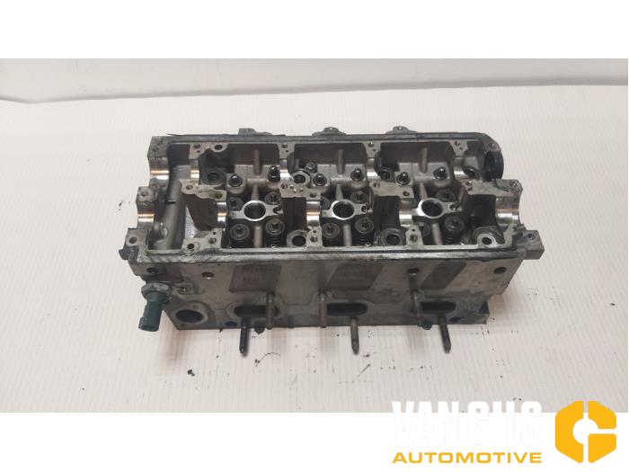 Używane Glowica cylindra Seat Ibiza ST (6J8) 1.2 TDI Ecomotive Cena € 174,00 Procedura marży oferowane przez Van Gils Automotive