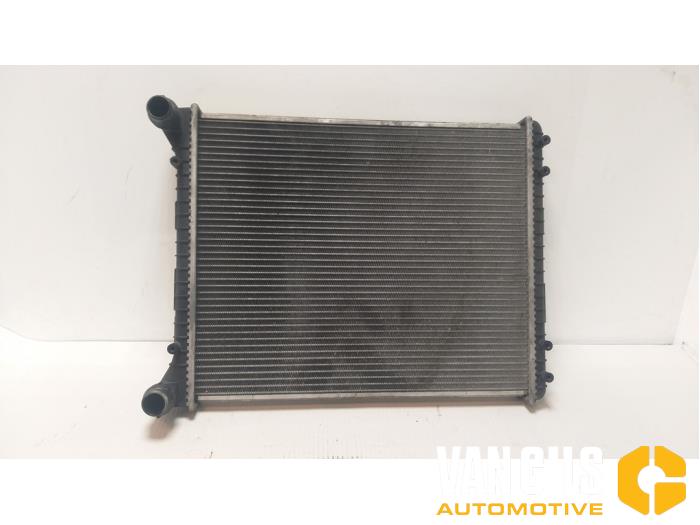 Usagé Radiateur Audi A2 (8Z0) 1.4 16V Prix € 65,00 Règlement à la marge proposé par Van Gils Automotive