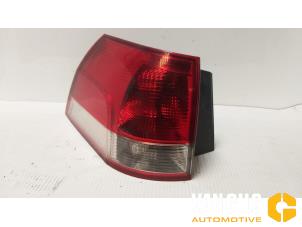 Usados Luz trasera izquierda Opel Vectra C Caravan 2.0 DTI 16V Precio € 45,00 Norma de margen ofrecido por Van Gils Automotive
