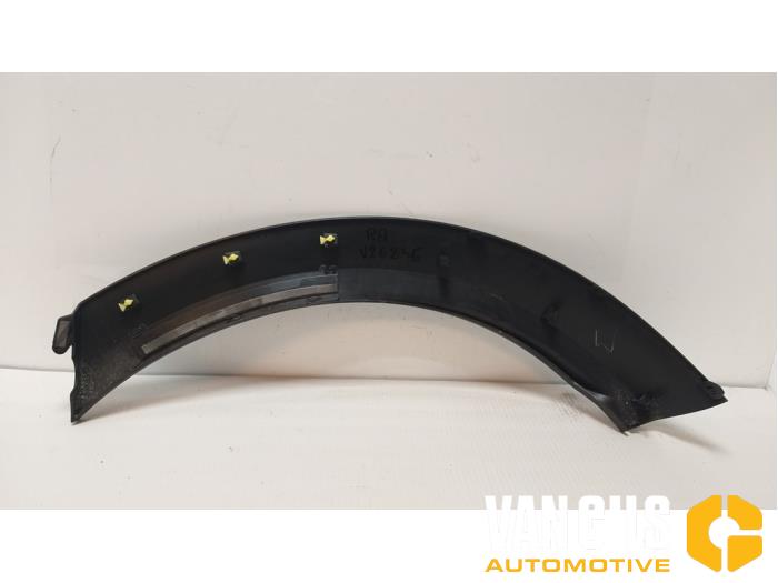 Flared wheel arch from a Nissan Juke (F16) 1.0 DIG-T 117 12V 2020