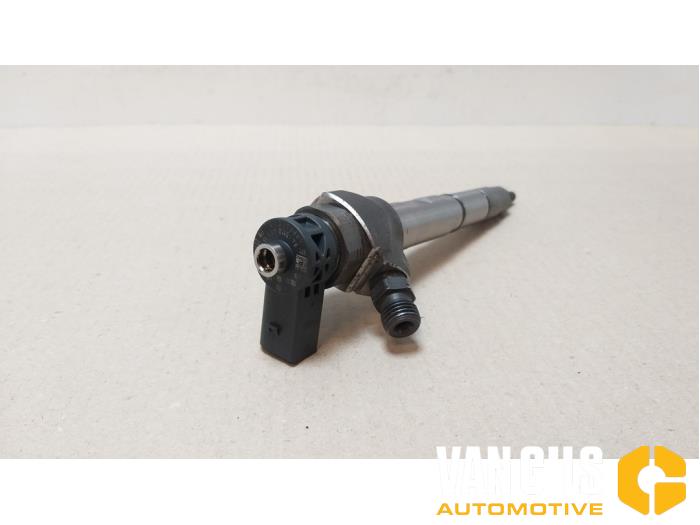 Usagé Injecteurs Volkswagen Touran (5T1) 2.0 TDI 150 Prix € 50,00 Règlement à la marge proposé par Van Gils Automotive