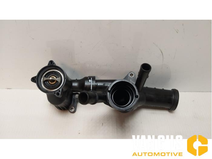 Thermostat housing from a Volkswagen Touran (5T1) 2.0 TDI 150 2017