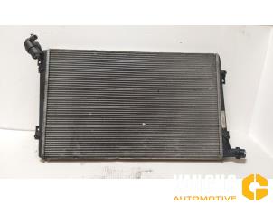 Used Radiator Volkswagen Touran (1T1/T2) 1.9 TDI 105 Euro 3 Price on request offered by Van Gils Automotive