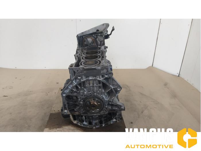 Used Engine crankcase Volkswagen Touran (5T1) 1.4 TSI Price € 400,00 Margin scheme offered by Van Gils Automotive