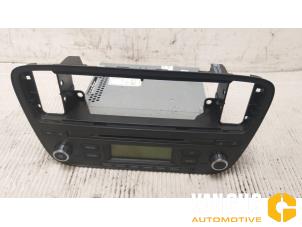 Gebrauchte Radio CD Spieler Skoda Citigo 1.0 12V Preis auf Anfrage angeboten von Van Gils Automotive