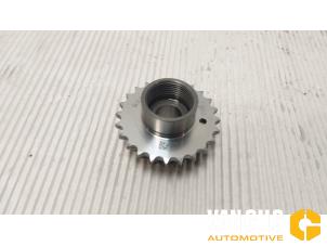 Used Camshaft sprocket Mercedes E (W213) Price € 43,56 Inclusive VAT offered by Van Gils Automotive