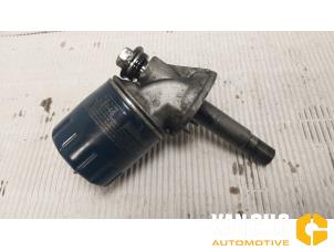 Used Oil filter Mercedes A (W176) 1.5 A-180 CDI, A-180d 16V Price € 82,28 Inclusive VAT offered by Van Gils Automotive