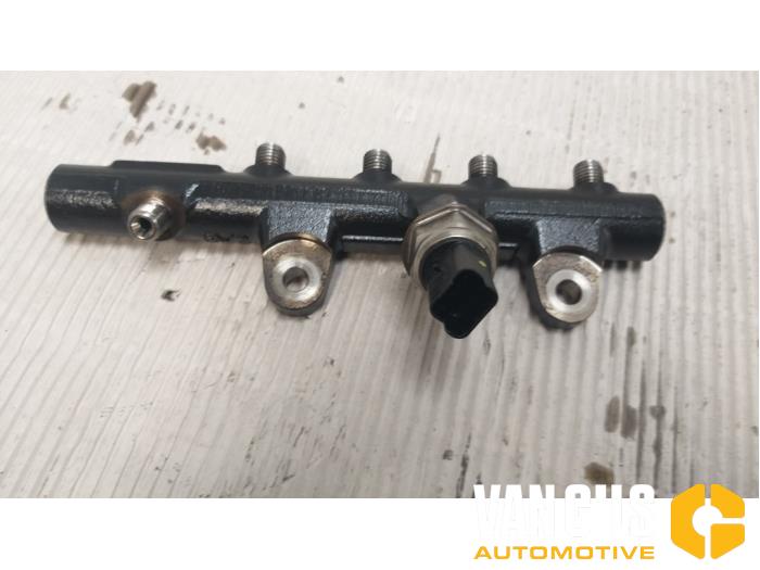 Usagé Système d'injection Mercedes A (W176) 1.5 A-180 CDI, A-180d 16V Prix € 54,45 Prix TTC proposé par Van Gils Automotive