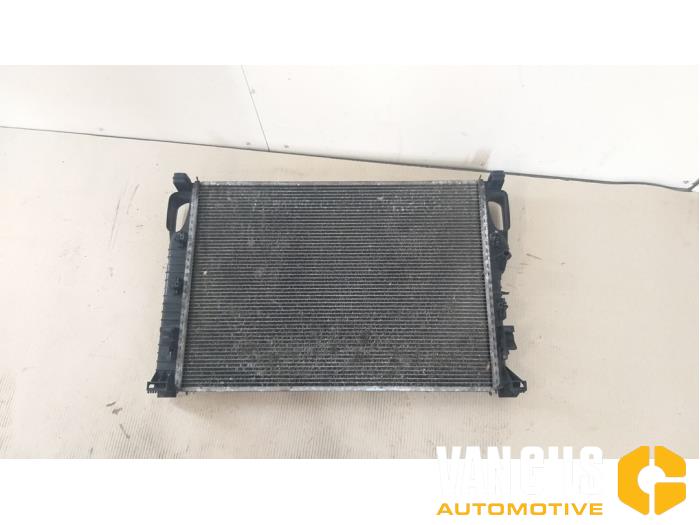 Gebrauchte Kühler Mercedes E (W211) 2.2 E-200 CDI 16V Preis € 65,00 Margenregelung angeboten von Van Gils Automotive