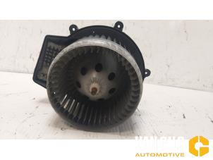 Used Heating and ventilation fan motor Mercedes C (W203) 2.2 C-200 CDI 16V Price € 45,00 Margin scheme offered by Van Gils Automotive