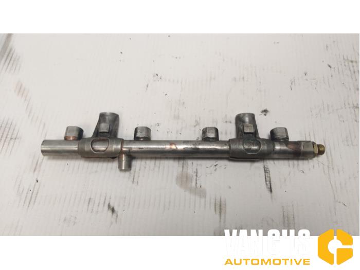 Fuel injector nozzle Audi A4 Avant 2.0 40 T MHEV 16V 06L133317N DEM VWAG