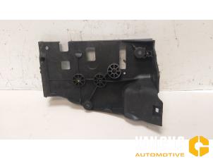 Used Battery cover Landrover Range Rover Sport Price on request offered by Van Gils Automotive