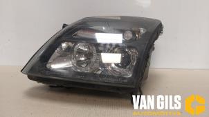 Used Headlight, left Opel Vectra C GTS 2.2 DIG 16V Price € 65,00 Margin scheme offered by Van Gils Automotive