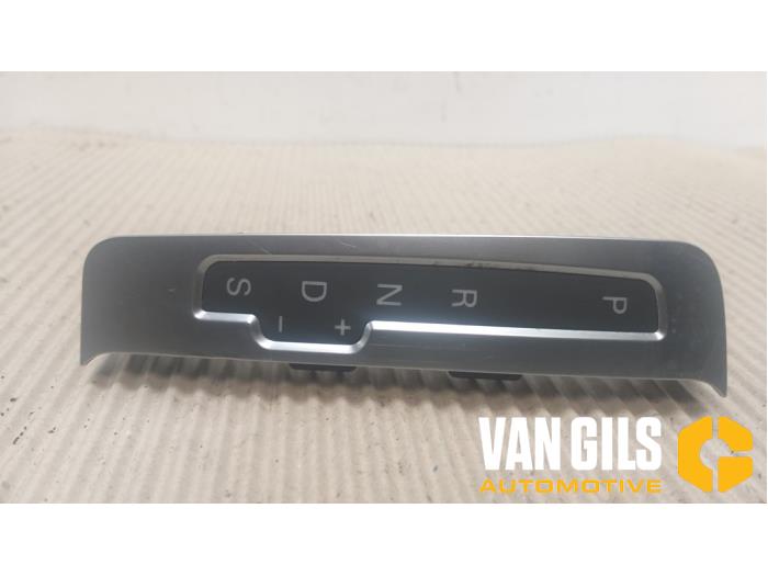 Begagnade Innerdisplay Audi A4 Avant (B8) 2.0 TDI 16V Pris € 30,00 Marginaltabell erbjuds av Van Gils Automotive