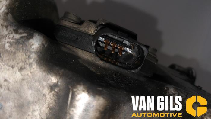 Sump from a Volkswagen Touran (1T1/T2) 1.9 TDI 105 Euro 3 2010