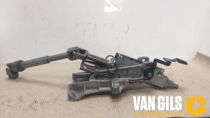 Usagé Boîtier colonne de direction complet Volvo V40 (MV) 2.0 D2 16V Prix sur demande proposé par Van Gils Automotive