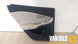 Usados Tapizado de puerta de 4 puertas izquierda detrás Volvo V40 (MV) 2.0 D2 16V Precio € 99,00 Norma de margen ofrecido por Van Gils Automotive