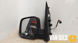 Usagé Rétroviseur gauche Peugeot Bipper (AA) 1.4 HDi Prix sur demande proposé par Van Gils Automotive