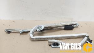 Begagnade Takgardinairbag, höger BMW 1 serie (E87/87N) 116i 1.6 16V Pris € 137,00 Marginaltabell erbjuds av Van Gils Automotive