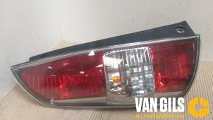 Gebrauchte Rücklicht links Daihatsu Sirion 2 (M3) Preis € 33,00 Margenregelung angeboten von Van Gils Automotive