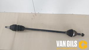 Begagnade Drivaxel, höger fram Opel Astra H GTC (L08) 1.6 16V Pris på förfrågan erbjuds av Van Gils Automotive